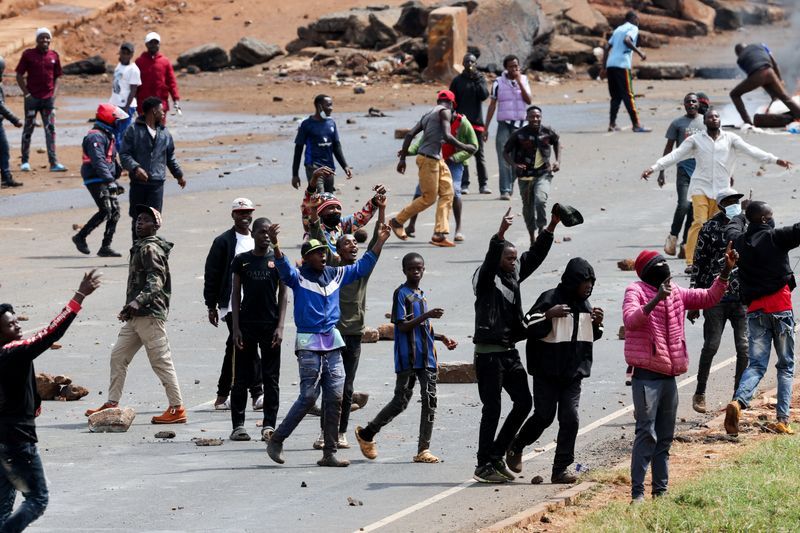 2025_07_07T112532Z_1_LYNXMPEL660ED_RTROPTP_3_KENYA_SECURITY